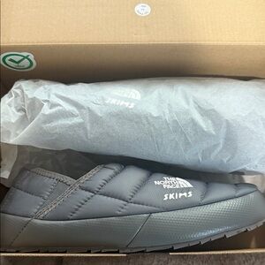 Skims x Northface slip on shoes